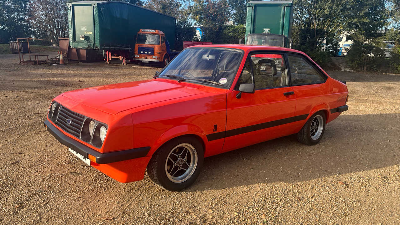 FORD ESCORT RS 2000 - Седан: слика 2 FORD ESCORT RS 2000 - Седан: слика 2