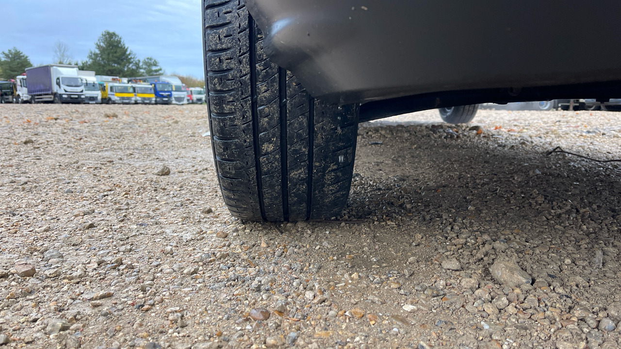 Товарно комбе FORD TRANSIT 350 2.0 TDCI 105PS: слика 18 Товарно комбе FORD TRANSIT 350 2.0 TDCI 105PS: слика 18