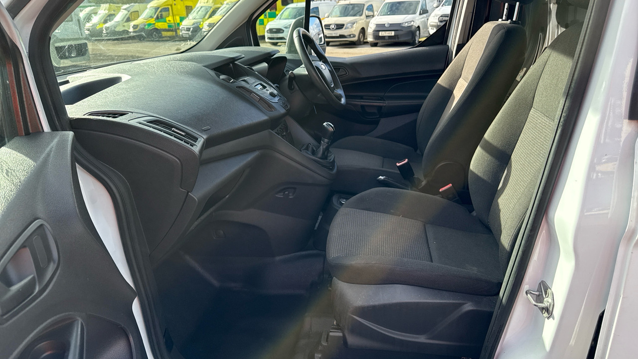 Мало комбе FORD TRANSIT CONNECT 240 1.6 TDCi 95ps: слика 15 Мало комбе FORD TRANSIT CONNECT 240 1.6 TDCi 95ps: слика 15