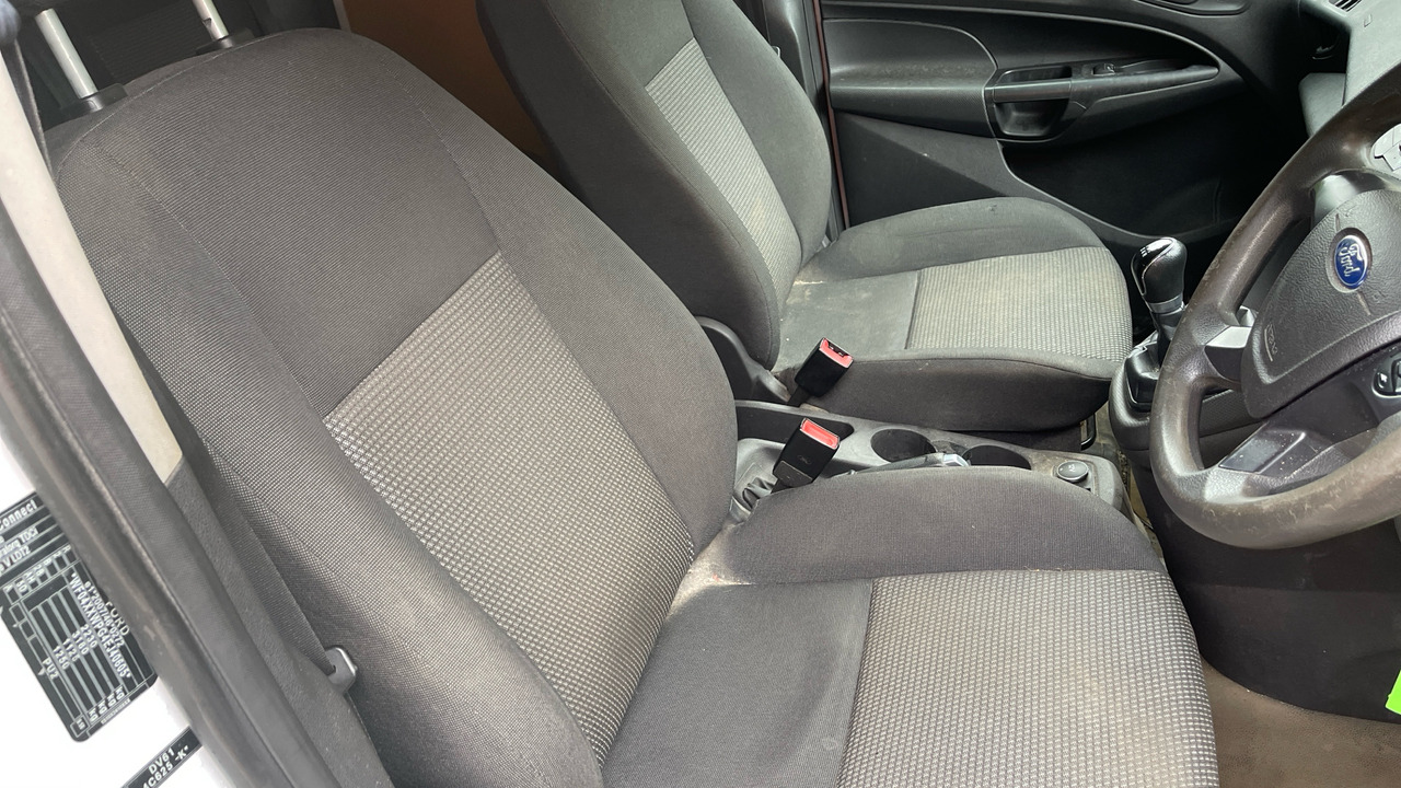 FORD TRANSIT CONNECT T220 1.6 TDCi 95PS - Комби со двојна кабина: слика 5 FORD TRANSIT CONNECT T220 1.6 TDCi 95PS - Комби со двојна кабина: слика 5