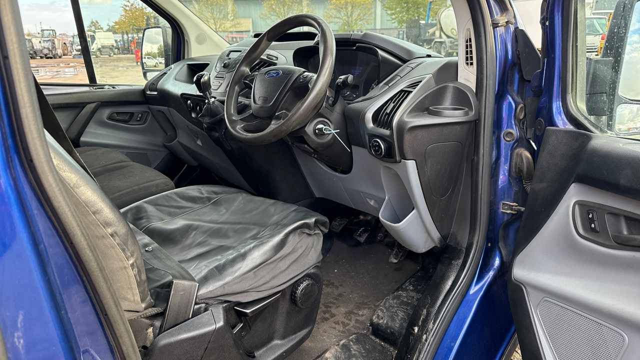 FORD TRANSIT CUSTOM 270 2.2 TDCi 100ps - Мало комбе: слика 5 FORD TRANSIT CUSTOM 270 2.2 TDCi 100ps - Мало комбе: слика 5