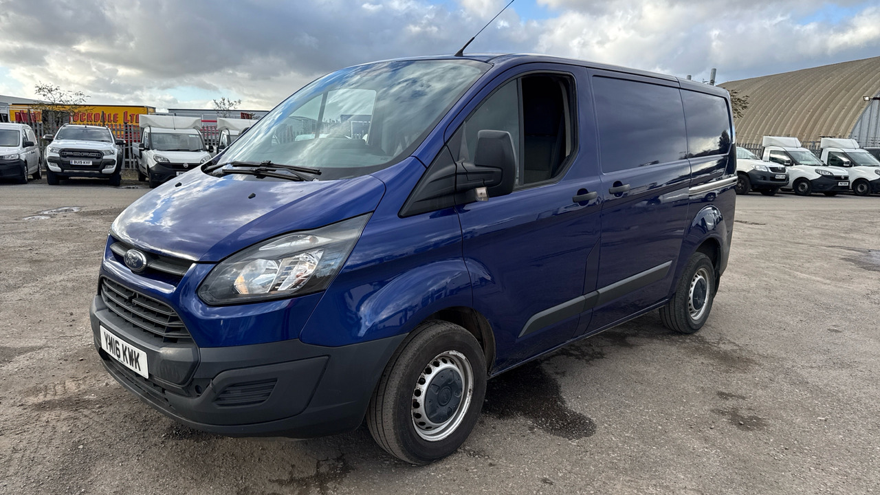 FORD TRANSIT CUSTOM 270 2.2 TDCi 100ps - Мало комбе: слика 2 FORD TRANSIT CUSTOM 270 2.2 TDCi 100ps - Мало комбе: слика 2