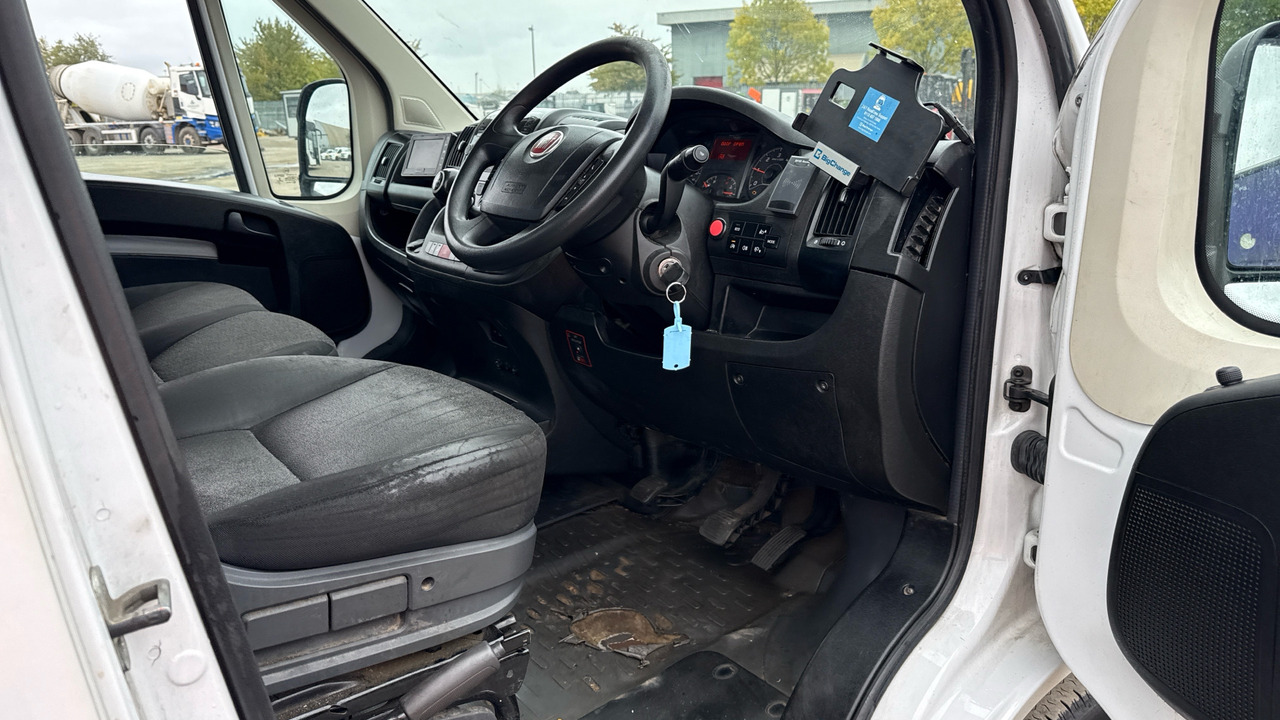 Fiat Ducato 35 2.3 Multijet 140PS - Комбе со отворен сандак: слика 5 Fiat Ducato 35 2.3 Multijet 140PS - Комбе со отворен сандак: слика 5