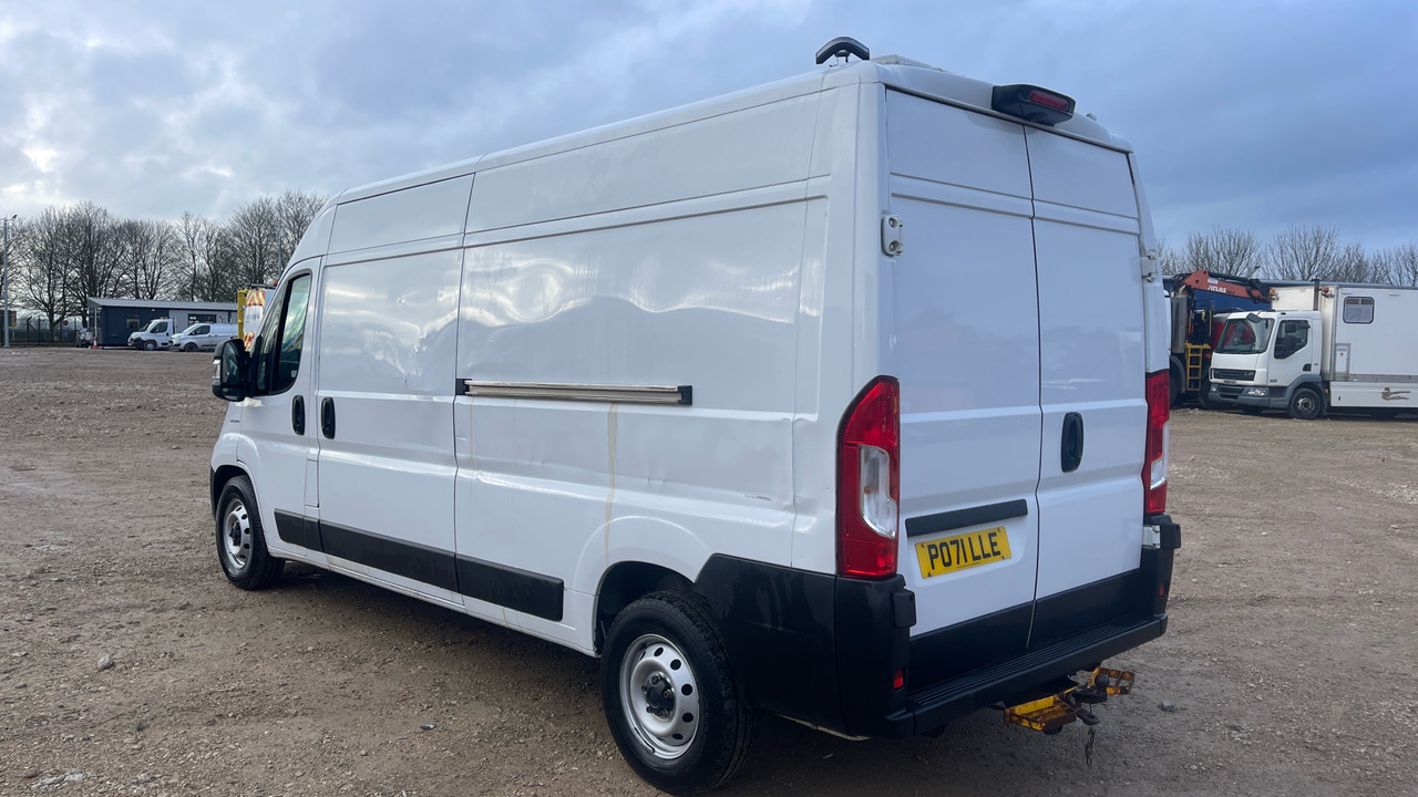 Fiat Ducato 35 MAXI 2.2 MULTI JET 140PS - Товарно комбе: слика 3 Fiat Ducato 35 MAXI 2.2 MULTI JET 140PS - Товарно комбе: слика 3