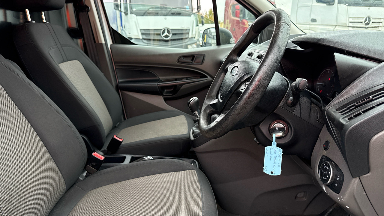 Ford Transit Connect 200 1.5 EcoBlue 75ps - Мало комбе: слика 5 Ford Transit Connect 200 1.5 EcoBlue 75ps - Мало комбе: слика 5