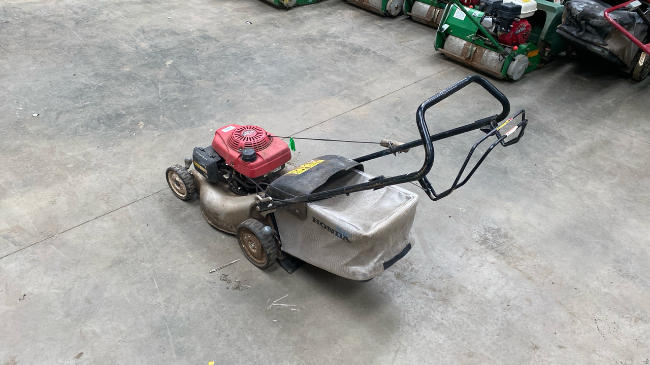HONDA GCV 130 MOWER - Градинарска косилка: слика 3 HONDA GCV 130 MOWER - Градинарска косилка: слика 3