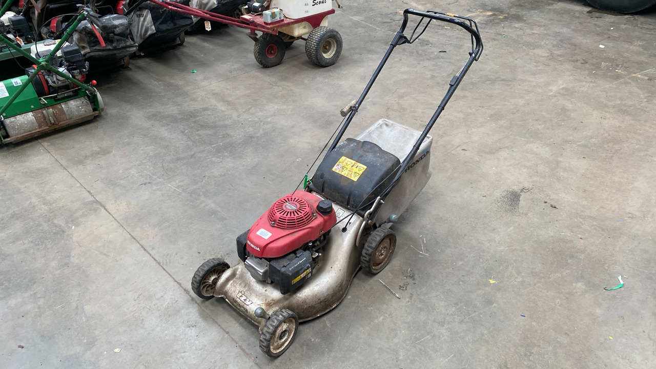 HONDA GCV 130 MOWER - Градинарска косилка: слика 2 HONDA GCV 130 MOWER - Градинарска косилка: слика 2