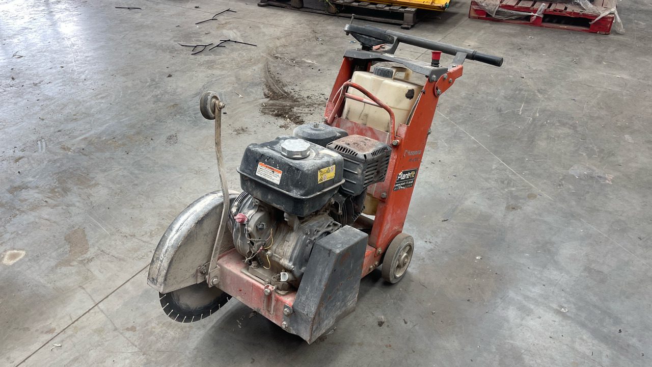 HUSQVARNA TS400LV, FLOOR SAW, PETROL (UNTESTED) - Градежна опрема: слика 3 HUSQVARNA TS400LV, FLOOR SAW, PETROL (UNTESTED) - Градежна опрема: слика 3