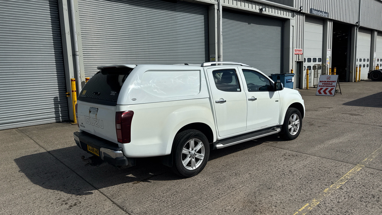 ISUZU D-MAX 1.9 UTAH - Пикап, Комби со двојна кабина: слика 4 ISUZU D-MAX 1.9 UTAH - Пикап, Комби со двојна кабина: слика 4