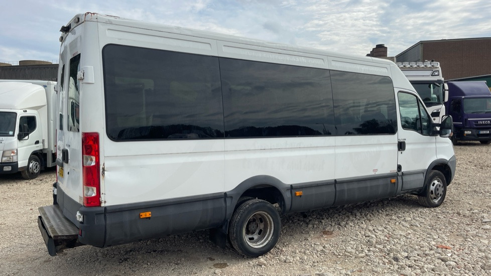IVECO DAILY 50-170 - Минибус, Патничко комбе: слика 4 IVECO DAILY 50-170 - Минибус, Патничко комбе: слика 4