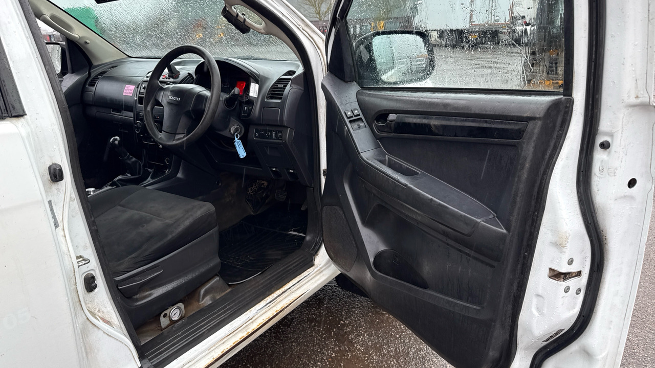 Isuzu D-Max 1.9 - Пикап, Комби со двојна кабина: слика 5 Isuzu D-Max 1.9 - Пикап, Комби со двојна кабина: слика 5