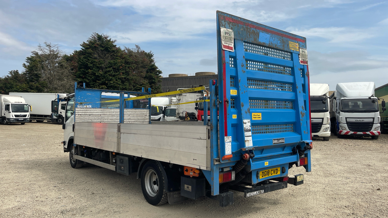 Isuzu N75 190 - Камион со платформа: слика 3 Isuzu N75 190 - Камион со платформа: слика 3
