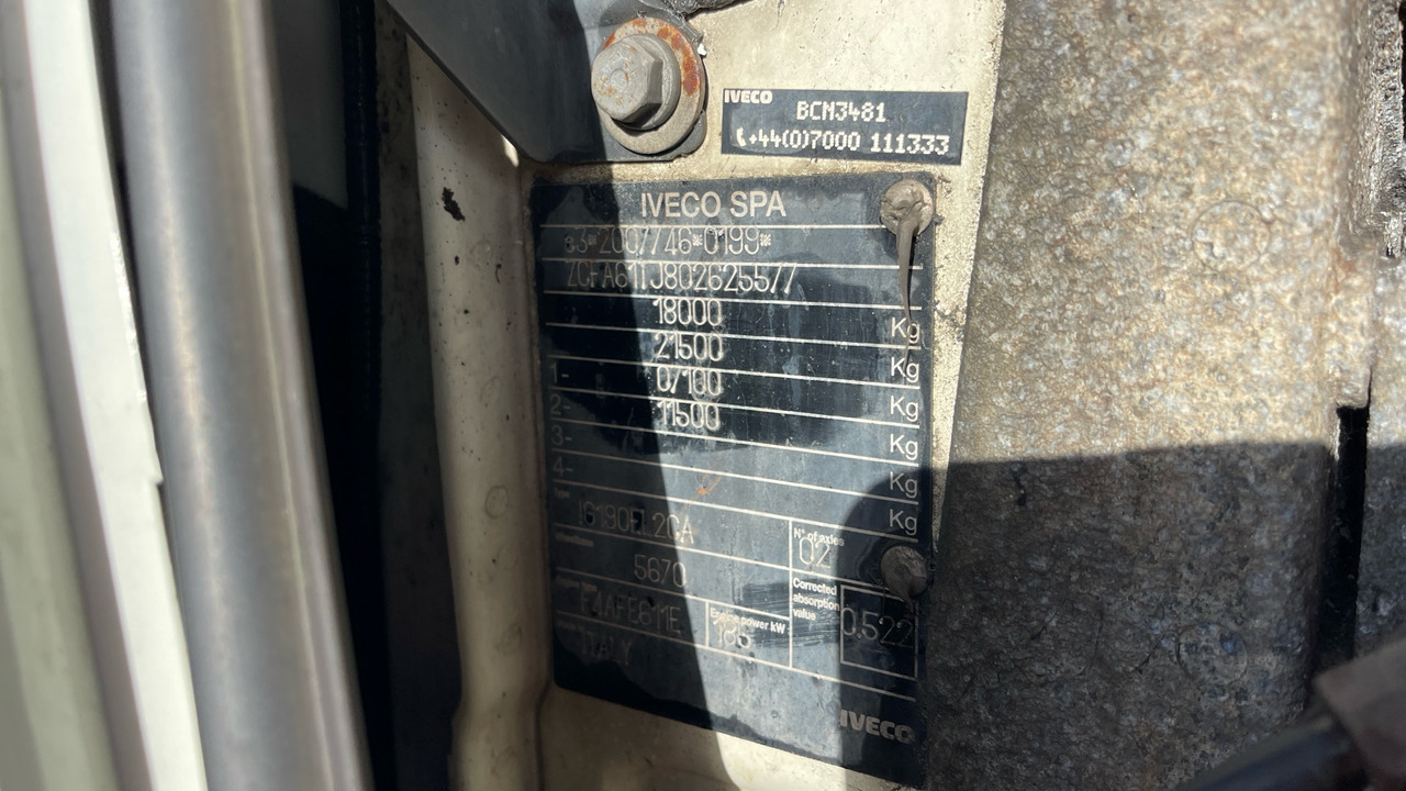 Камион сандучар Iveco Eurocargo 180E25: слика 11