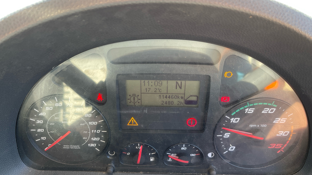 Камион сандучар Iveco Eurocargo 75E16: слика 6