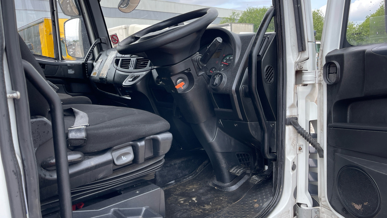 Iveco Eurocargo 75E16 - Камион сандучар: слика 5 Iveco Eurocargo 75E16 - Камион сандучар: слика 5