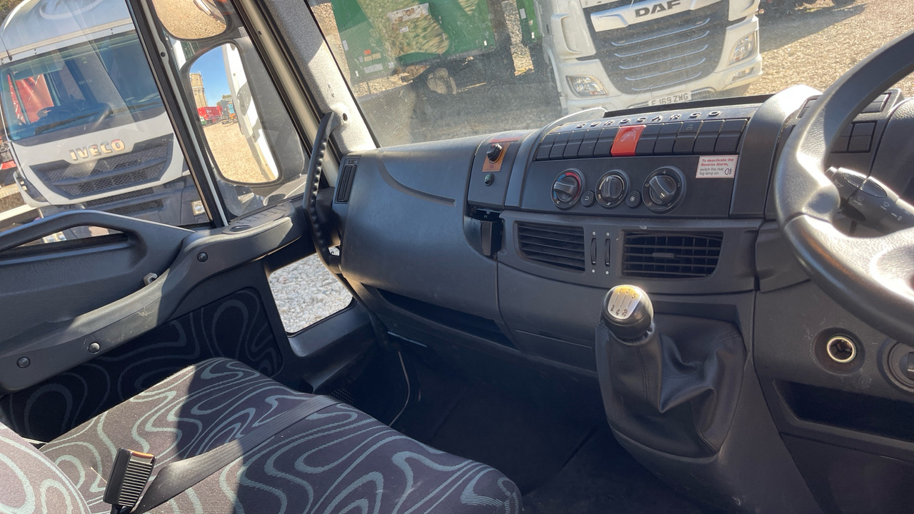 Камион сандучар Iveco Eurocargo 75E16: слика 7