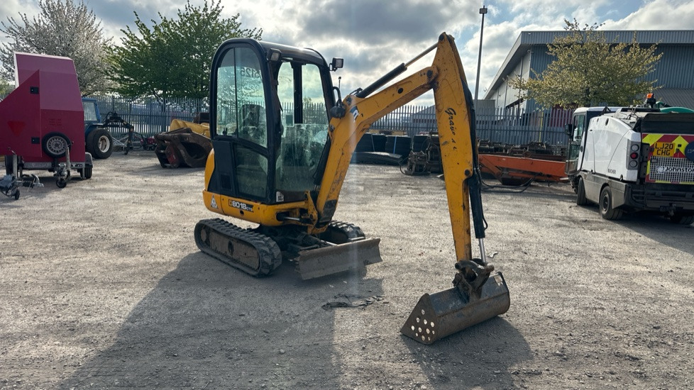 JCB 8018 CTS - Комбе со отворен сандак: слика 4 JCB 8018 CTS - Комбе со отворен сандак: слика 4