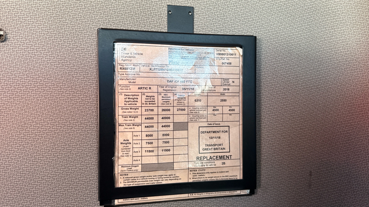 Камион влекач DAF CF 450: слика 11