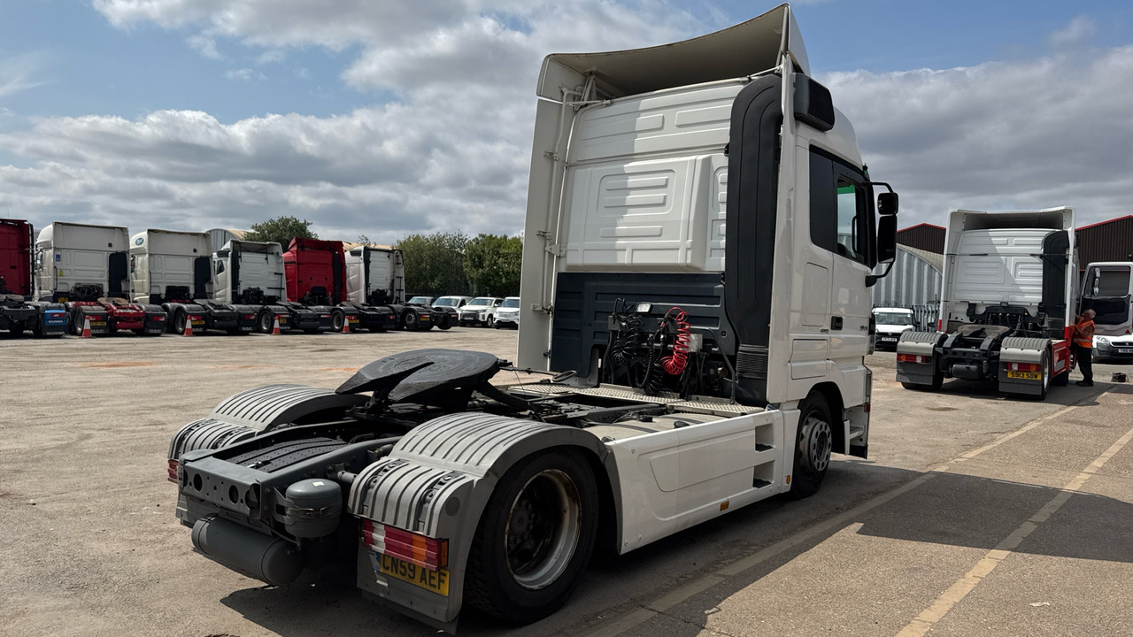 MERCEDES ACTROS 1844 - Камион влекач: слика 4 MERCEDES ACTROS 1844 - Камион влекач: слика 4