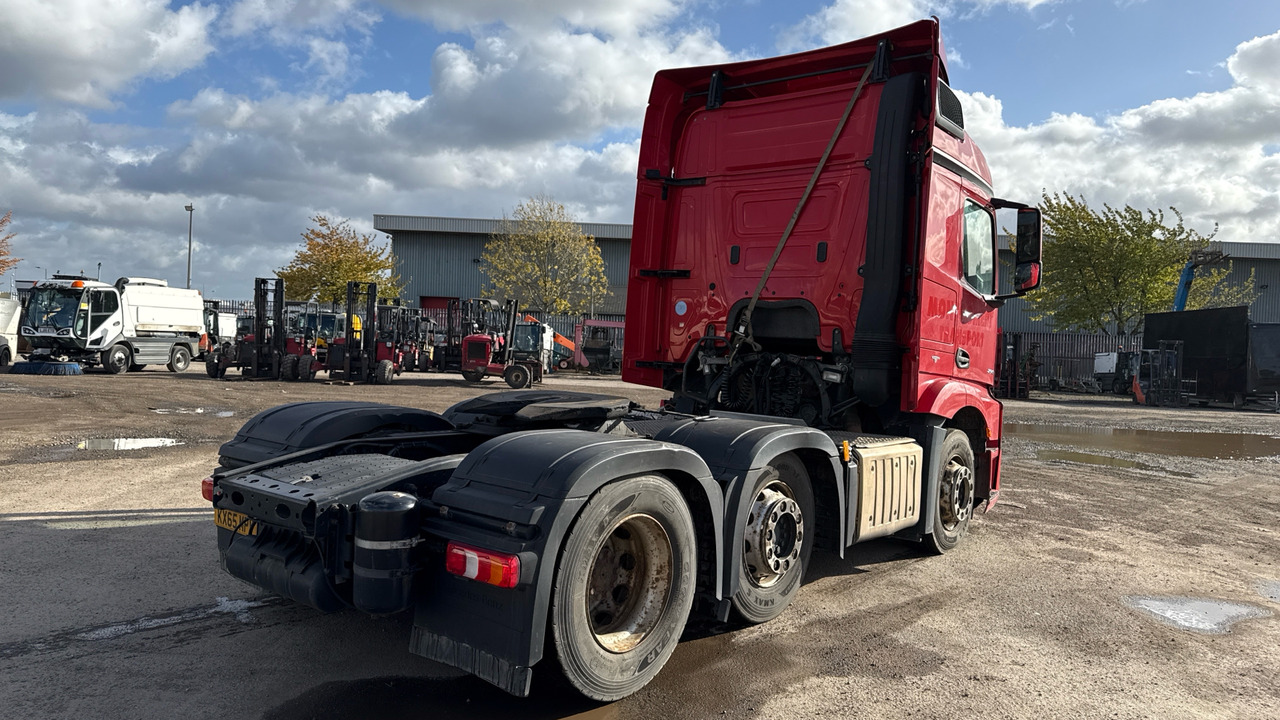 MERCEDES-BENZ ACTROS 2543 - Камион влекач: слика 4 MERCEDES-BENZ ACTROS 2543 - Камион влекач: слика 4