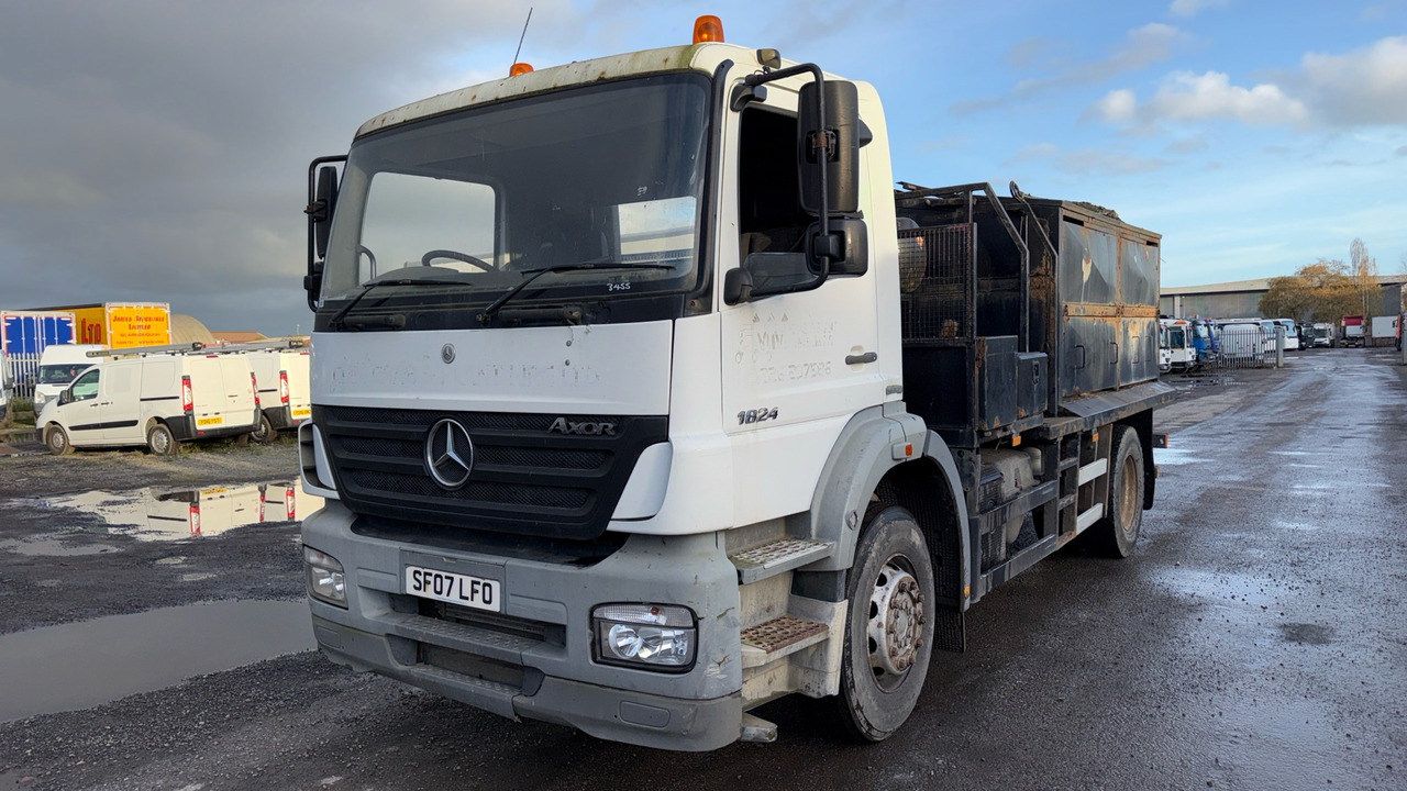 MERCEDES-BENZ AXOR 1824 - Машина за асфалт: слика 2 MERCEDES-BENZ AXOR 1824 - Машина за асфалт: слика 2