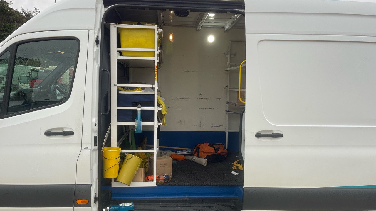 Товарно комбе MERCEDES-BENZ SPRINTER 314 CDI: слика 9