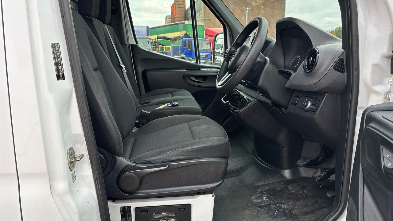 MERCEDES-BENZ SPRINTER 314 CDI - Товарно комбе: слика 5 MERCEDES-BENZ SPRINTER 314 CDI - Товарно комбе: слика 5