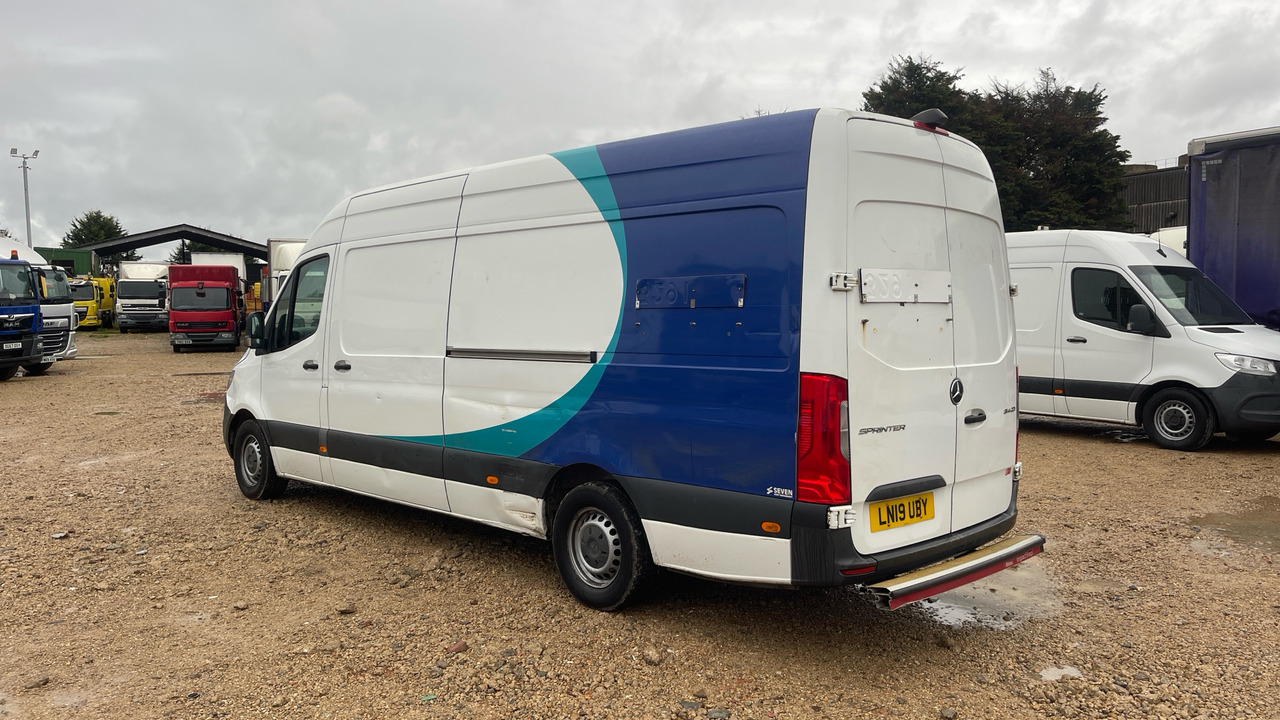 MERCEDES-BENZ SPRINTER 314 CDI - Товарно комбе: слика 3 MERCEDES-BENZ SPRINTER 314 CDI - Товарно комбе: слика 3