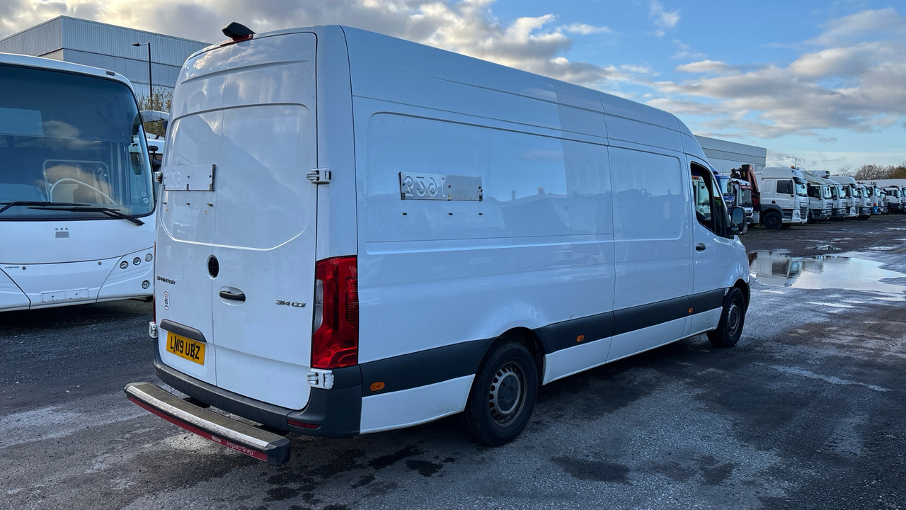 MERCEDES-BENZ SPRINTER 314 CDI - Товарно комбе: слика 4 MERCEDES-BENZ SPRINTER 314 CDI - Товарно комбе: слика 4