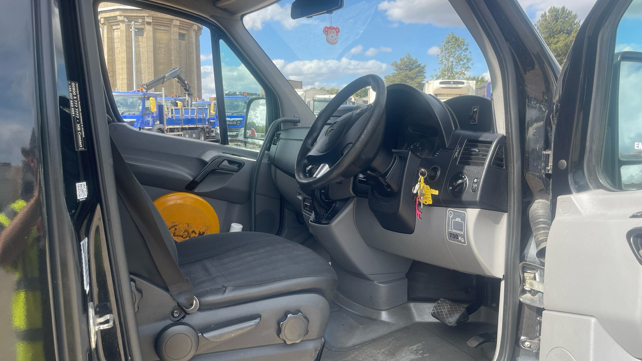 MERCEDES-BENZ SPRINTER TRANSFER 35 - Минибус, Патничко комбе: слика 5 MERCEDES-BENZ SPRINTER TRANSFER 35 - Минибус, Патничко комбе: слика 5