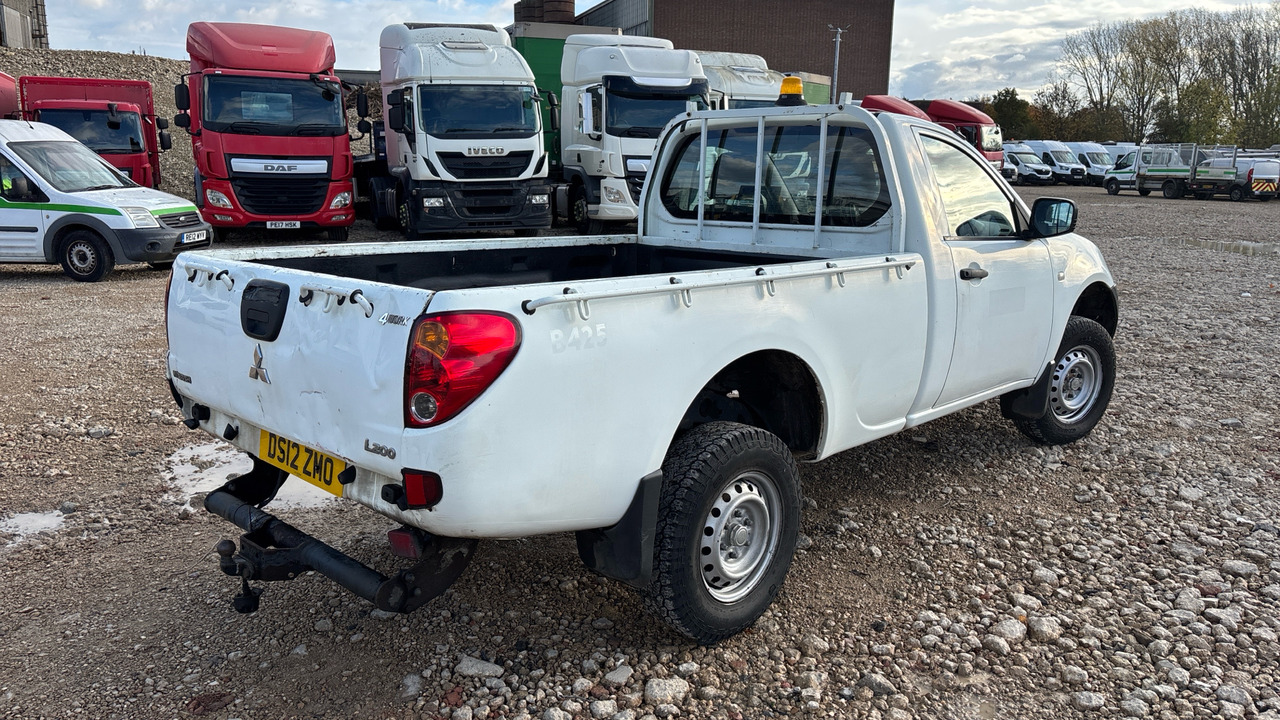 MITSUBISHI L200 - Пикап: слика 4 MITSUBISHI L200 - Пикап: слика 4