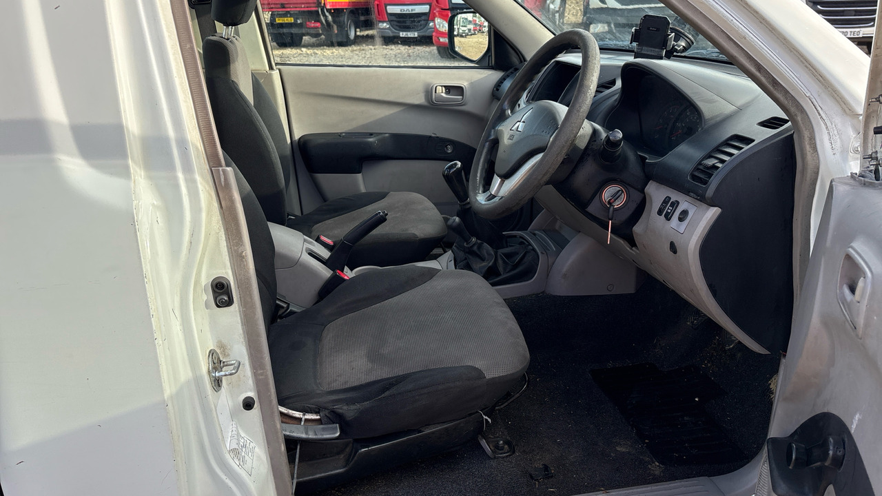 MITSUBISHI L200 - Пикап: слика 5 MITSUBISHI L200 - Пикап: слика 5