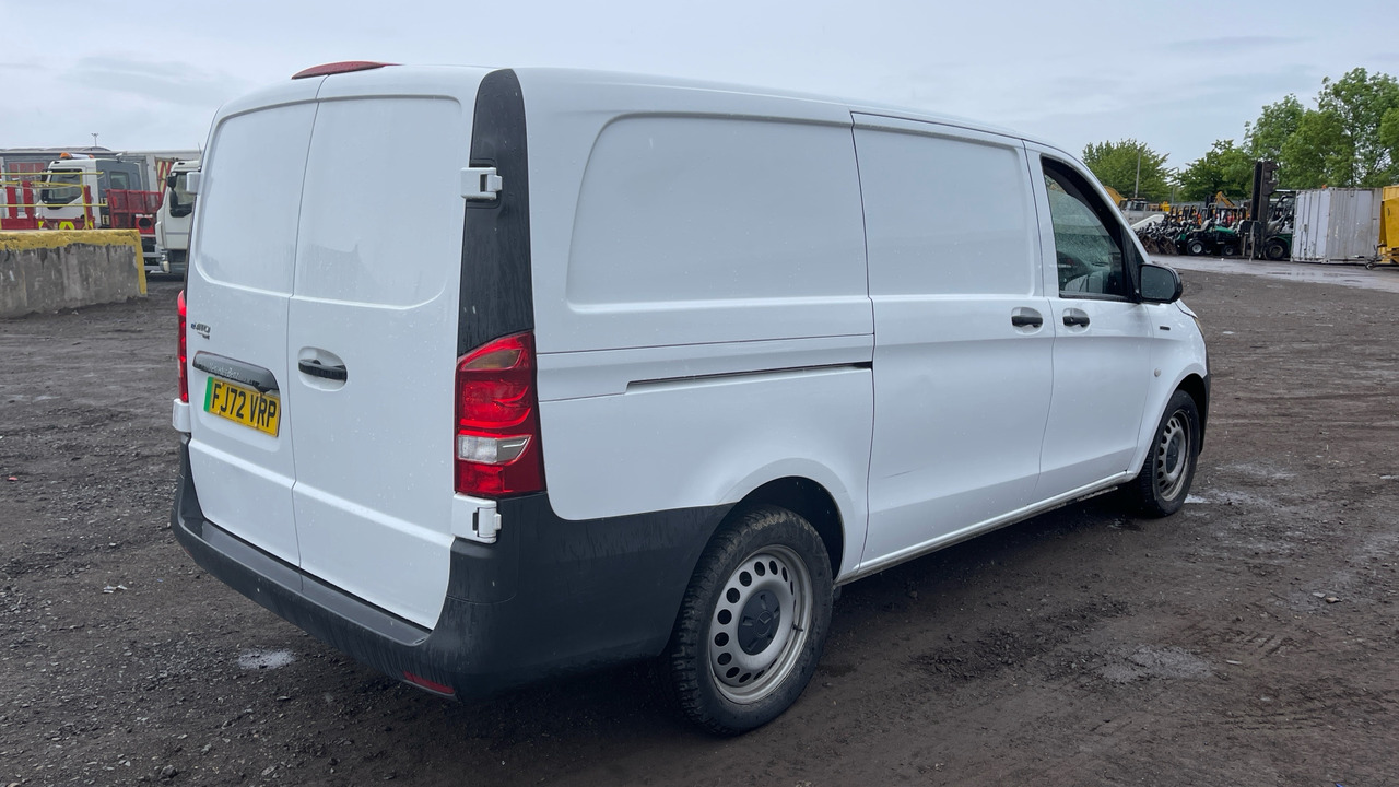 Mercedes-Benz eVito 66 85KW Progressive - Товарно комбе, Електрично комбе: слика 4 Mercedes-Benz eVito 66 85KW Progressive - Товарно комбе, Електрично комбе: слика 4