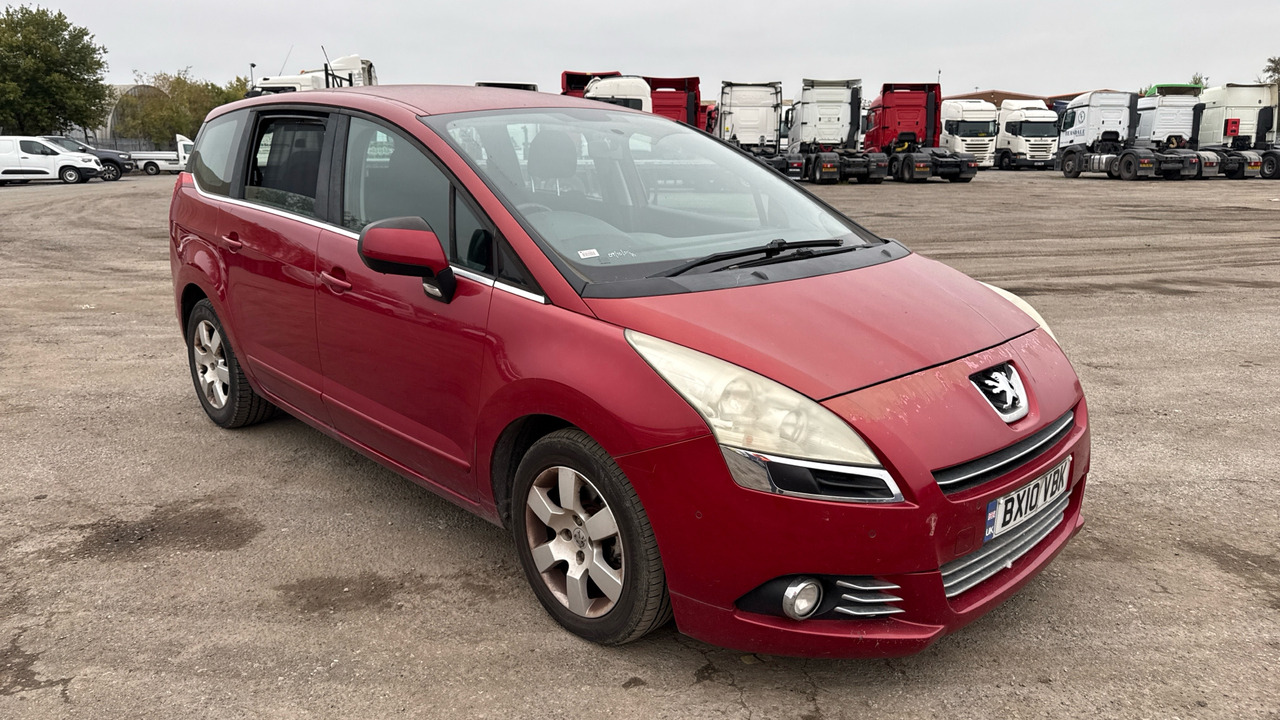 PEUGEOT 5008 2.0 HDI 150PS - Автомобил: слика 1 PEUGEOT 5008 2.0 HDI 150PS - Автомобил: слика 1