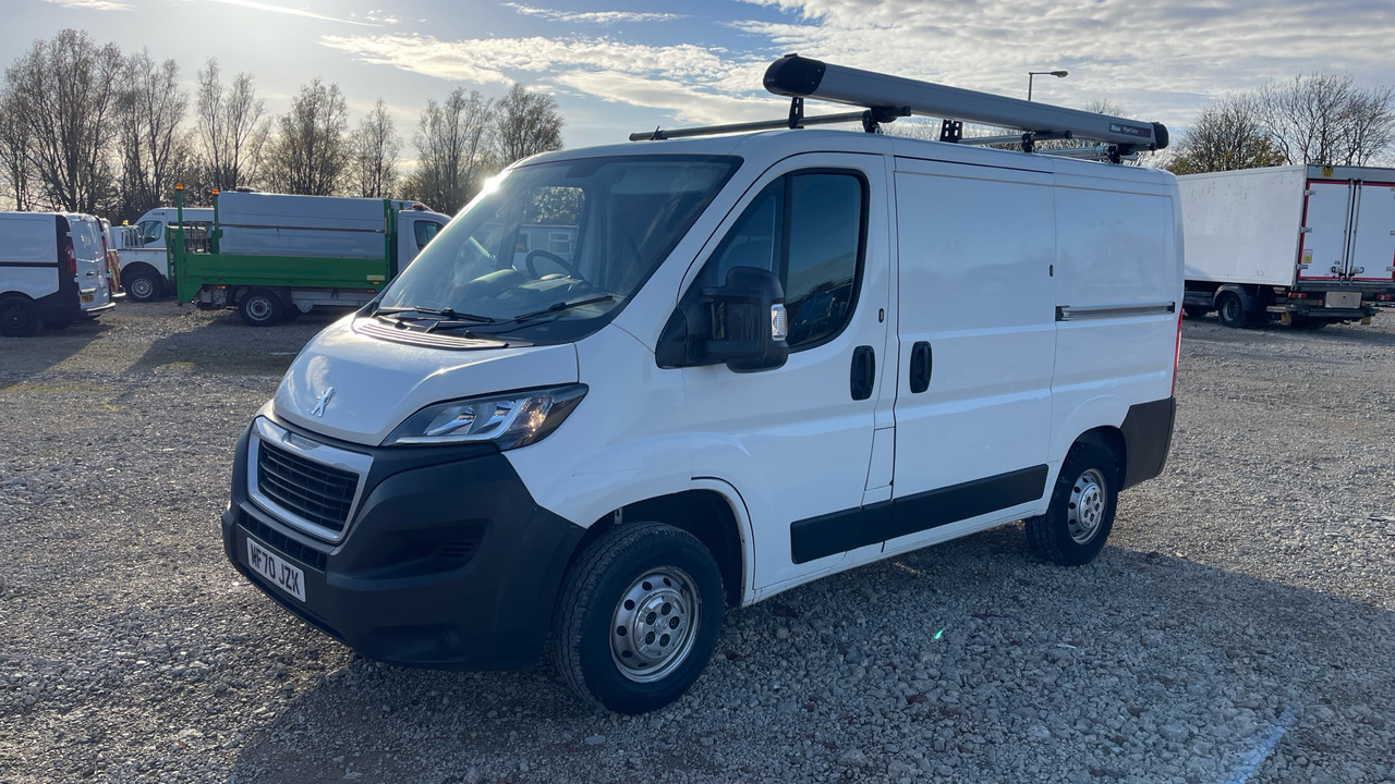 PEUGEOT BOXER 333 2.2 BLUE HDI 120PS - Мало комбе: слика 2 PEUGEOT BOXER 333 2.2 BLUE HDI 120PS - Мало комбе: слика 2