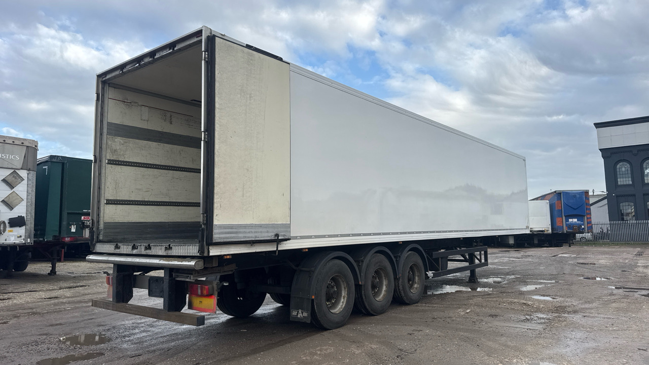 GRAY ADAMS FRIDGE BOX - Приколка: слика 5 GRAY ADAMS FRIDGE BOX - Приколка: слика 5