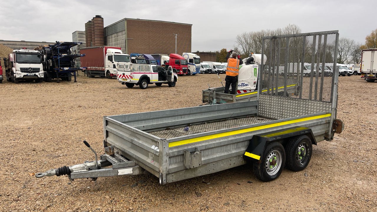 INDESPENSION V67Z - Приколка: слика 2 INDESPENSION V67Z - Приколка: слика 2