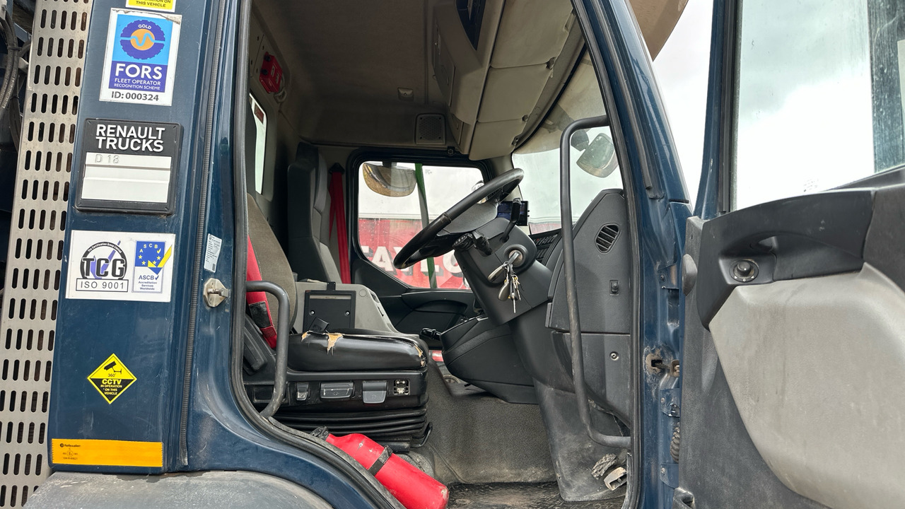 RENAULT D 18 - Камион за подигање контејнери: слика 5 RENAULT D 18 - Камион за подигање контејнери: слика 5