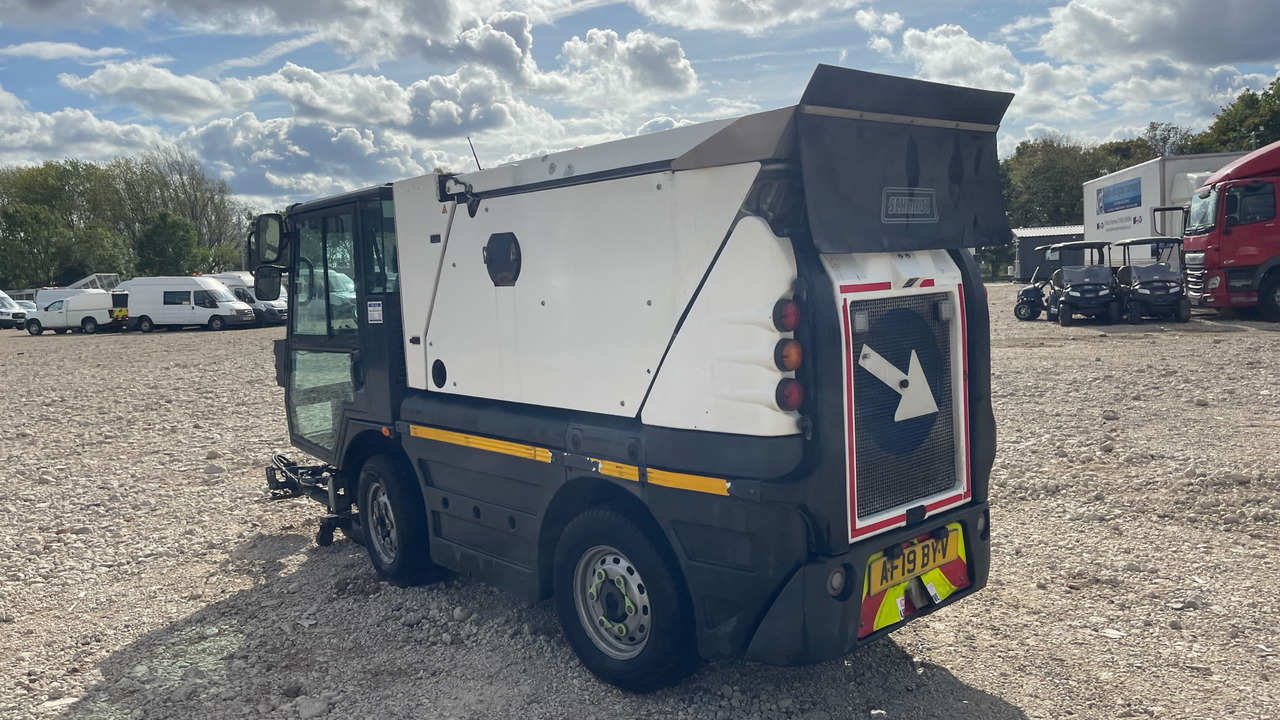 SCHMIDT COMPACT 200 - Возило за метење: слика 4 SCHMIDT COMPACT 200 - Возило за метење: слика 4