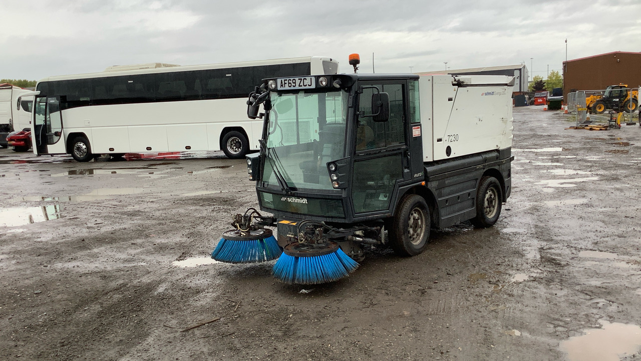 SCHMIDT SWINGO 200 - Возило за метење: слика 1 SCHMIDT SWINGO 200 - Возило за метење: слика 1