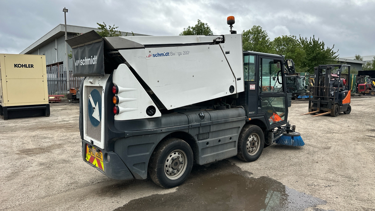 SCHMIDT SWINGO 200+ - Возило за метење: слика 4 SCHMIDT SWINGO 200+ - Возило за метење: слика 4