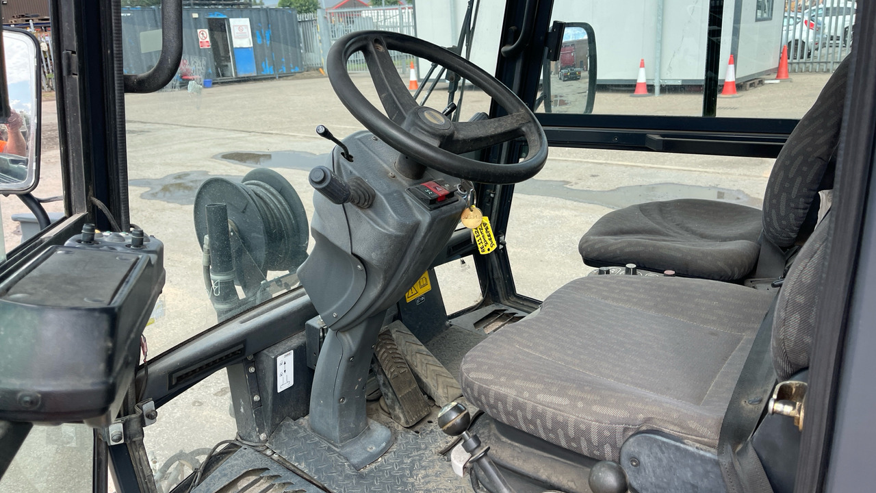 SCHMIDT SWINGO 200+ - Возило за метење: слика 5 SCHMIDT SWINGO 200+ - Возило за метење: слика 5