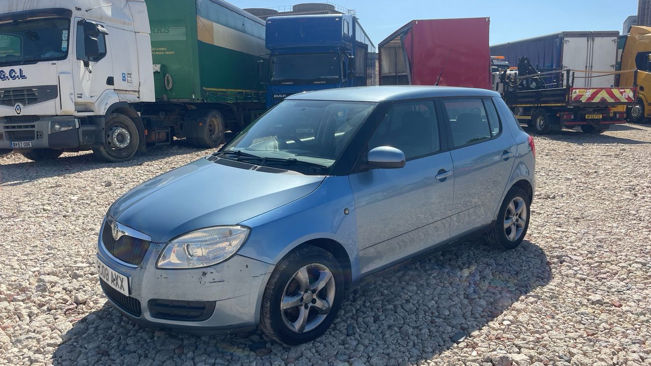 SKODA FABIA 2 1.4 TDI - Хечбек: слика 2 SKODA FABIA 2 1.4 TDI - Хечбек: слика 2