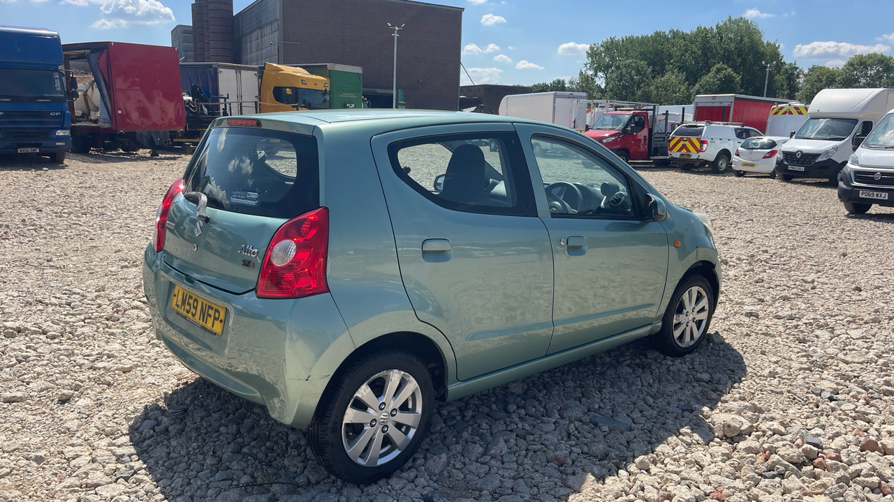 SUZUKI ALTO 1.0 SZ4 - Хечбек: слика 4 SUZUKI ALTO 1.0 SZ4 - Хечбек: слика 4