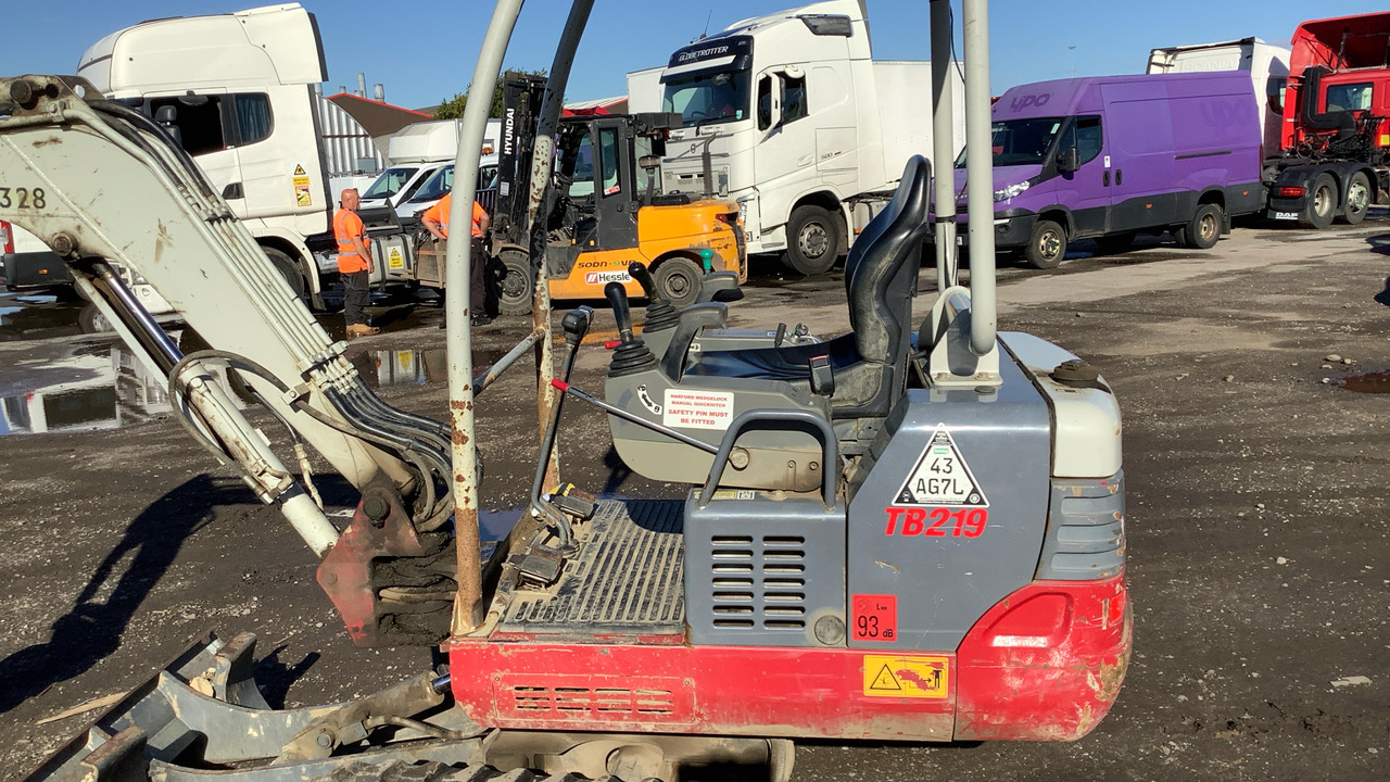 TAKEUCHI TB219 - Мини багер: слика 5 TAKEUCHI TB219 - Мини багер: слика 5