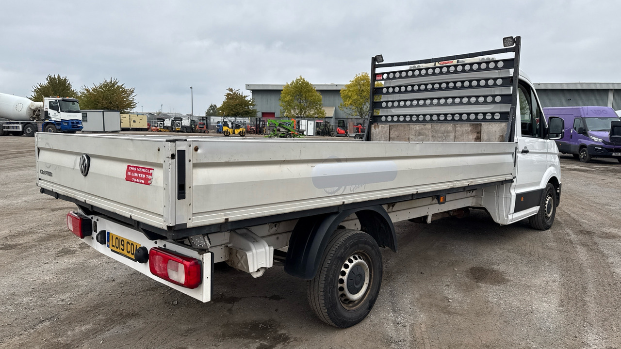 VOLKSWAGEN CRAFTER CR35 2.0 TDI 140PS - Комбе со отворен сандак: слика 4 VOLKSWAGEN CRAFTER CR35 2.0 TDI 140PS - Комбе со отворен сандак: слика 4