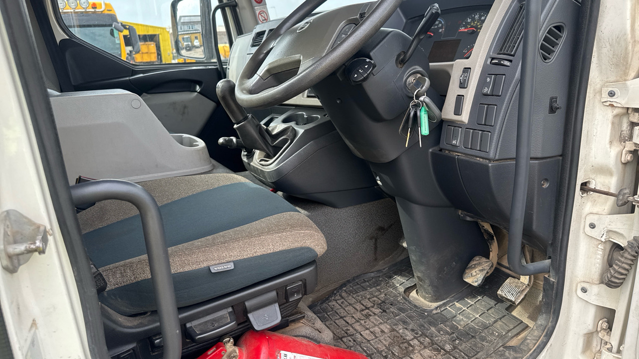 VOLVO FL 250 - Вакуумски камион: слика 5 VOLVO FL 250 - Вакуумски камион: слика 5
