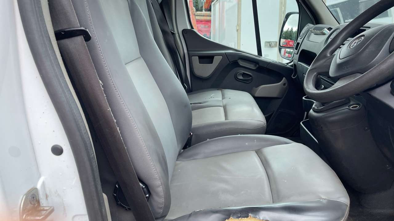 Vauxhall Movano 2.3 CDTI BiTurbo ecoFLEX H1 136ps - Комби кипер: слика 5 Vauxhall Movano 2.3 CDTI BiTurbo ecoFLEX H1 136ps - Комби кипер: слика 5