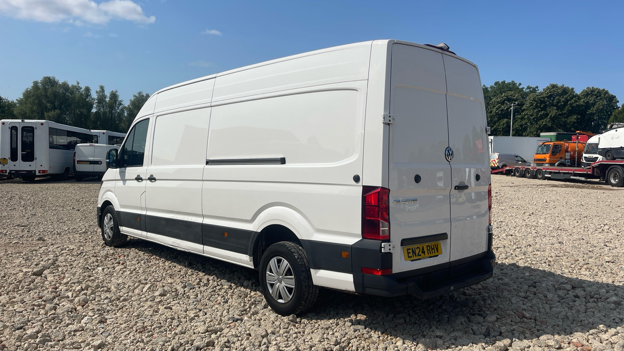 Volkswagen Crafter CR35 COMMERCE PLUS 2.0 TDI 140PS - Товарно комбе: слика 3 Volkswagen Crafter CR35 COMMERCE PLUS 2.0 TDI 140PS - Товарно комбе: слика 3