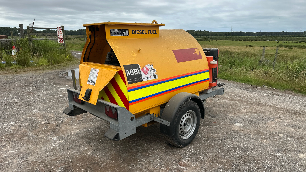 WESTERN FUEL BOWSER 210A - Градежна опрема: слика 5 WESTERN FUEL BOWSER 210A - Градежна опрема: слика 5